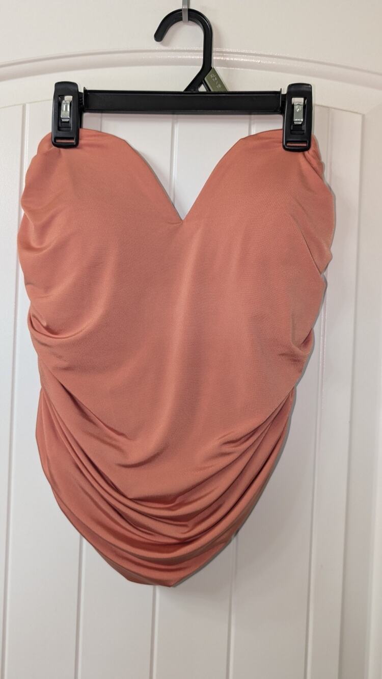 Express Body Contour Strapless Ruched Top Women’s M Rust Orange NWT